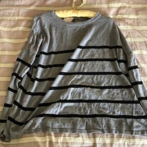 Black and gray long sleeve top
